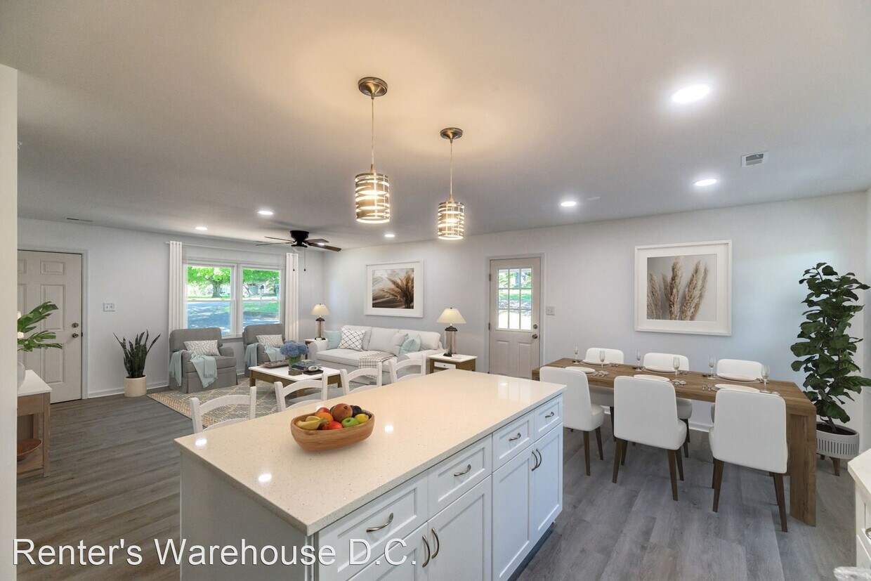 Primary Photo - 3 br, 2 bath House - 115 Sharon Dr