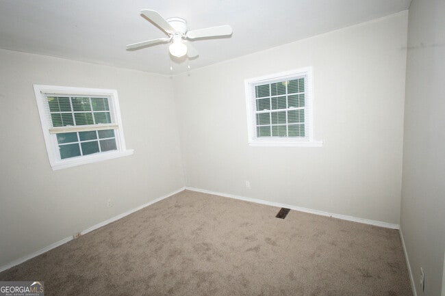 Building Photo - 338 Ard Pl NW