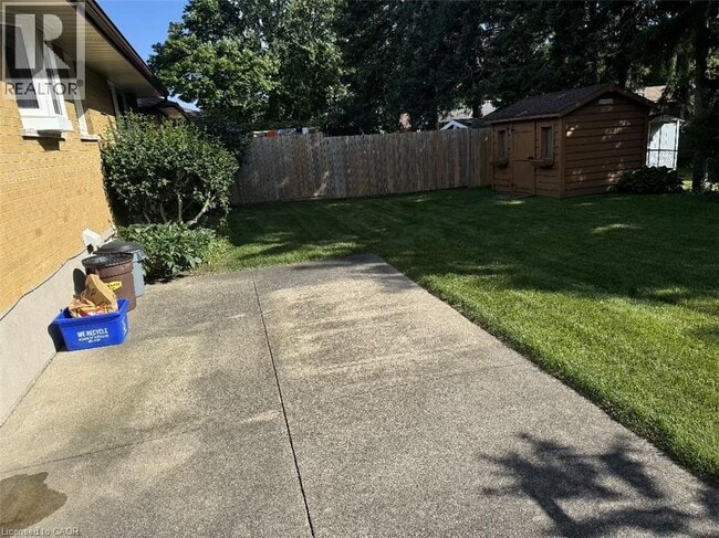 Building Photo - 23 Elkington Dr