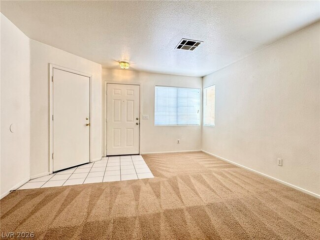 Building Photo - 2048 Rose Coral Ave