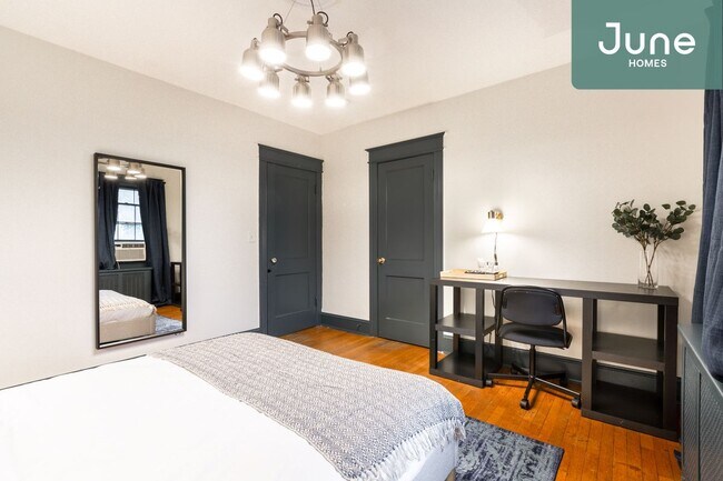 Foto del edificio - Queen room in 5-bed/2.0-bath Home