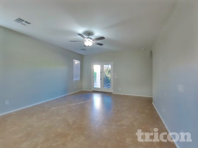 Foto del edificio - 4908 E Austin Ln