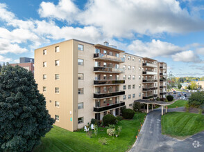 Building Photo - Lynnwood Place