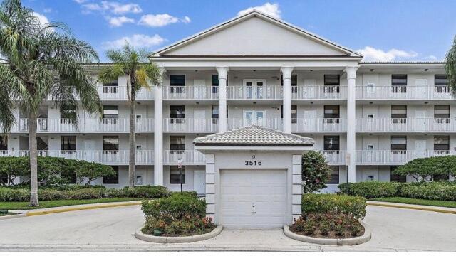 Foto principal - 3516 Whitehall Dr