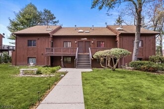 Building Photo - 4 Alta Ct W
