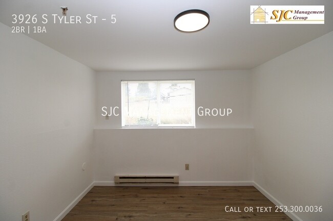 Foto del edificio - Recently updated two bedroom unit for rent...