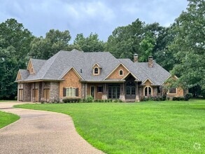 Building Photo - 21220 Gatlinburg Rd
