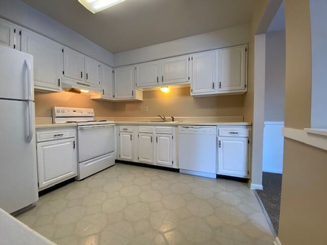 Interior Photo - Woodside