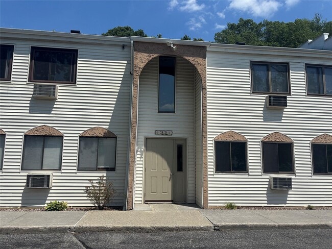 Building Photo - 33 Scarborough Ln