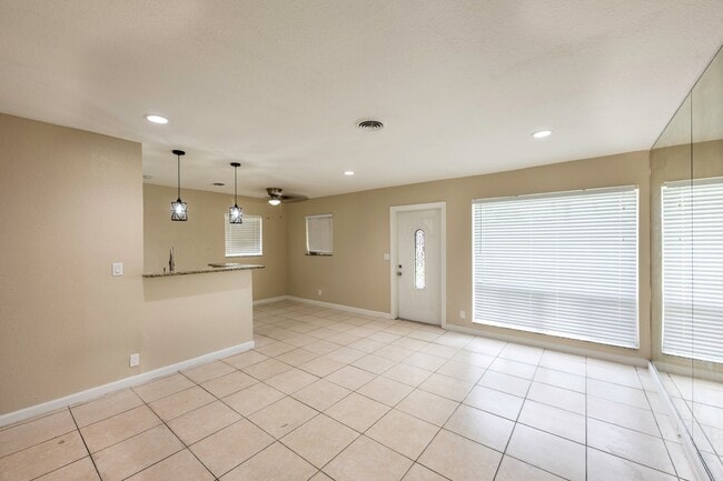 Photo - 131 NW 57th St Apartment
