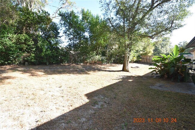 Building Photo - 8320 Oleander Ln
