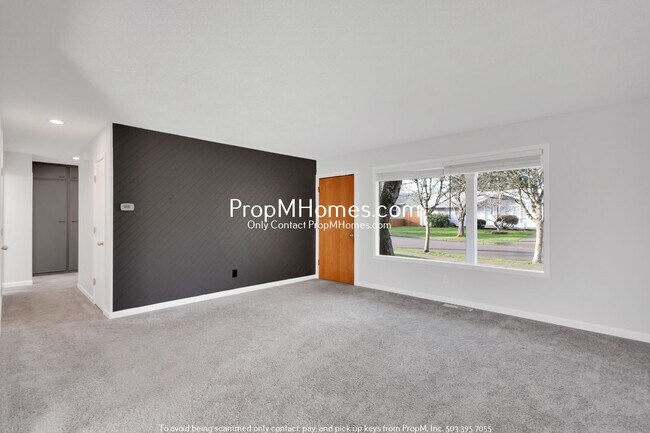 Building Photo - Three Bedroom Ranch in Beaverton!