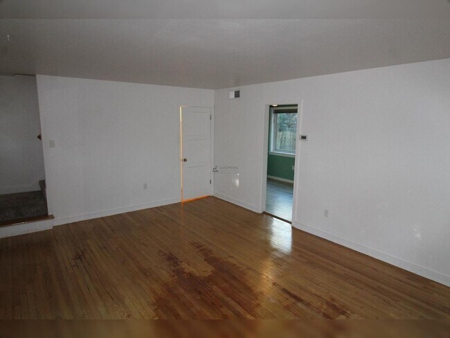 Foto del edificio - 2185 44th St Apt C
