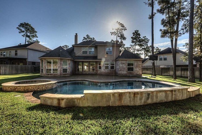 Building Photo - 30 S Oriel Oaks Cir
