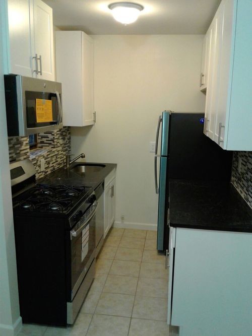 Building Photo - 610 W 172nd St