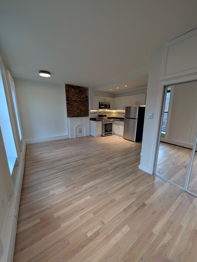 Foto del edificio - 161 Gates Ave