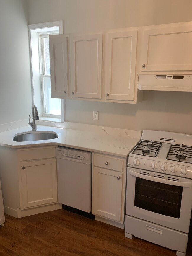 Foto del edificio - 1193 Commonwealth Ave