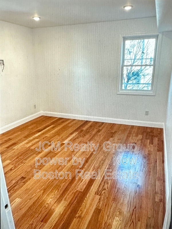 Building Photo - 217-219-219 Washington St