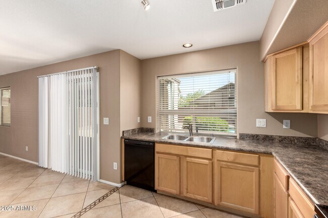 Building Photo - 2415 W Lucia Dr
