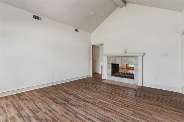 Building Photo - 3024 La Prada Dr