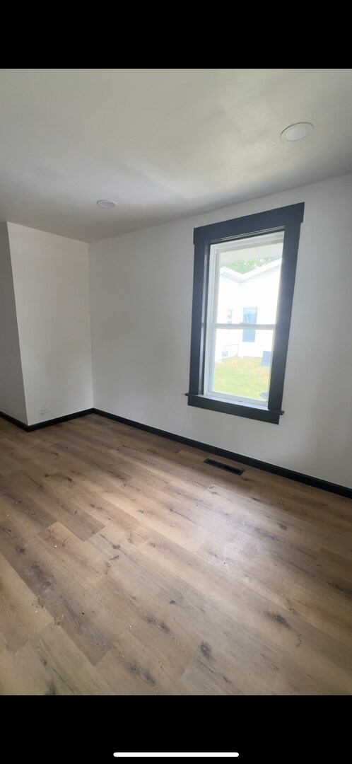 Foto del edificio - Charming Bungalow Available for Rent!