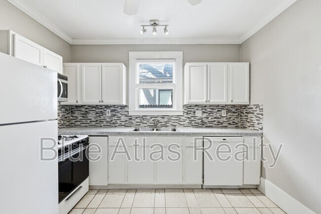 Photo - 4822 Worth St Apartment