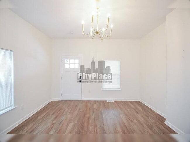 Building Photo - 2623 Guilford Ave