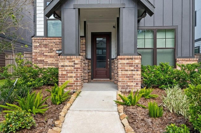 Building Photo - 1511 Emma Lk Dr