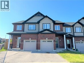 Building Photo - 46 Renfrew St