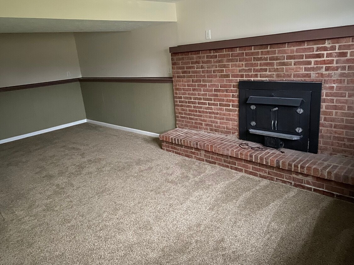 4277 Moselle Dr, Liberty Twp, OH 45011 House Rental in Liberty Twp