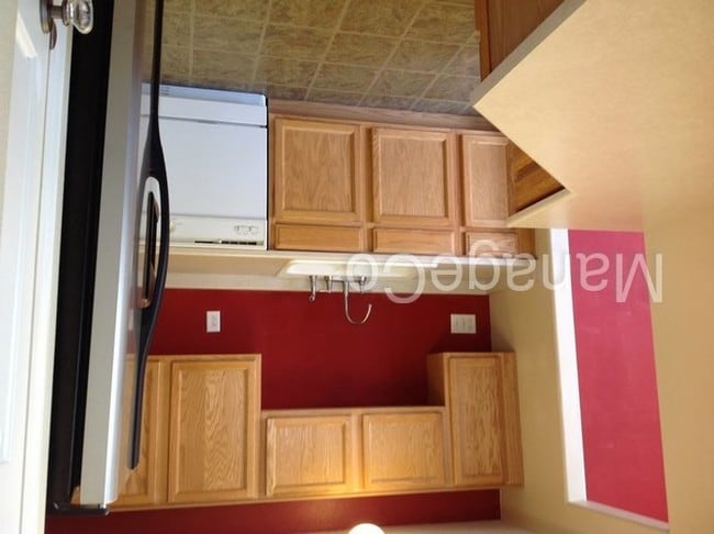 Foto del edificio - 14240 S Daisyfield Dr