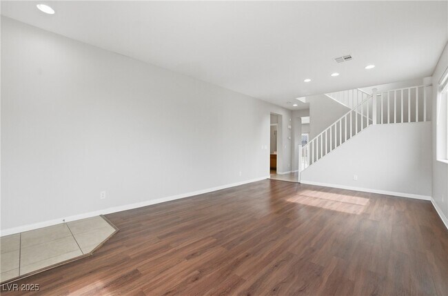 Building Photo - 6416 N Setting Moon St