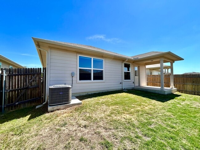 Building Photo - 14104 Macquarie Dr