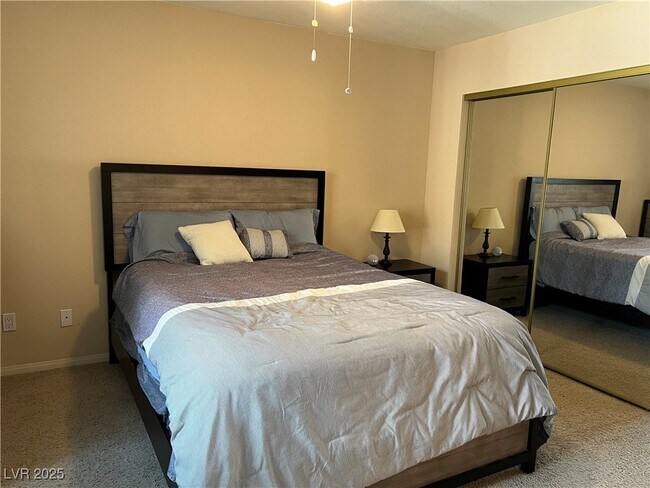 Foto del edificio - 9325 W Desert Inn Rd