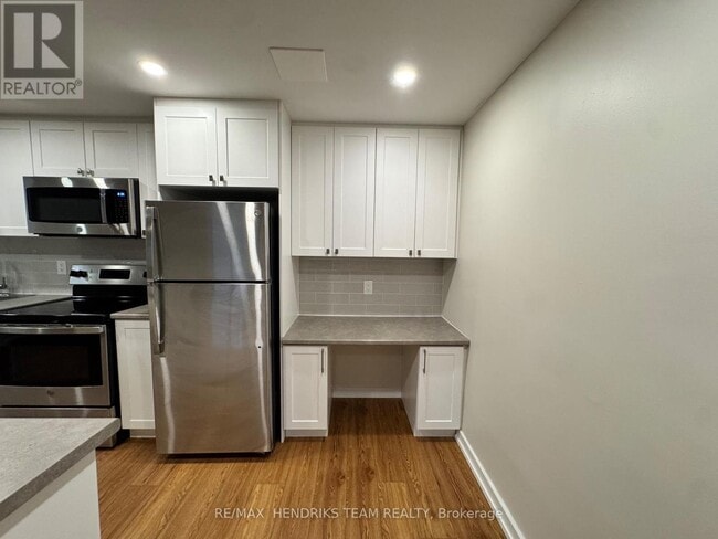 Building Photo - 100 Rockwood Ave