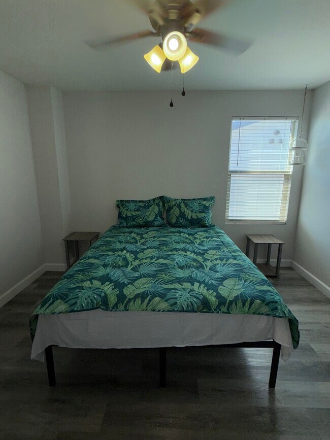 Suite dúo en el piso superior n.º 1 - 19996 W Mesquite Dr