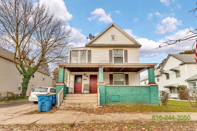 Foto del edificio - 1335 Hamilton Ave NW