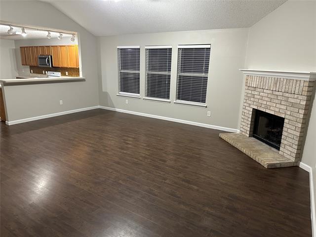 Foto del edificio - 9328 Goldenview Dr