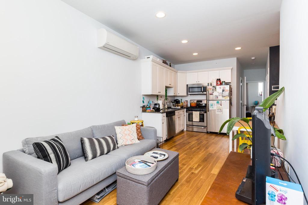 Primary Photo - 2427 Frankford Ave