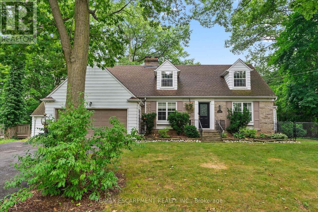 Photo principale - 330 Poplar Dr