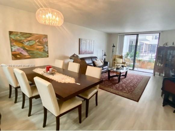 Foto del edificio - 600 Three Islands Boulevard