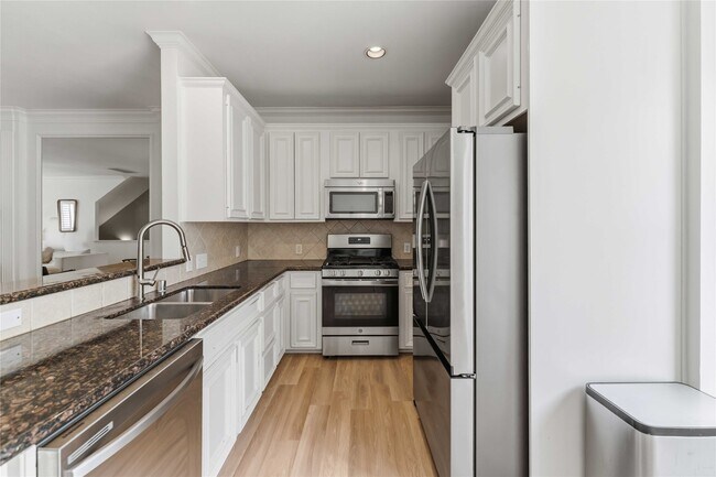 Foto del edificio - 2607 W Dallas St