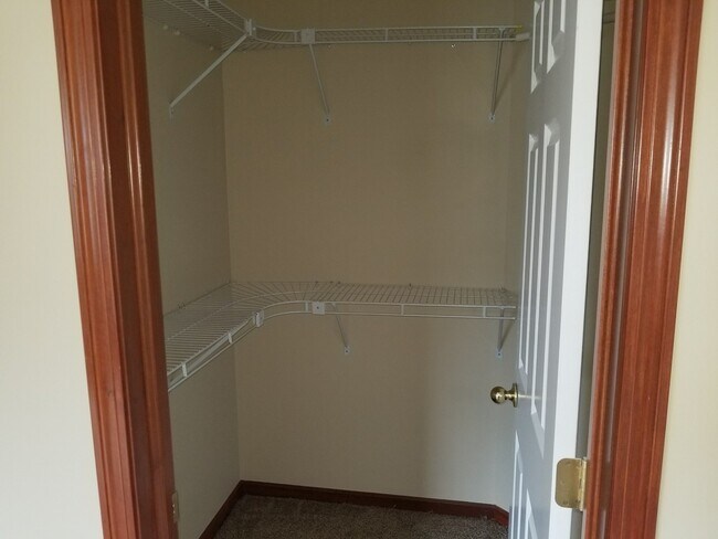 Foto del edificio - 501 Radcliff Dr
