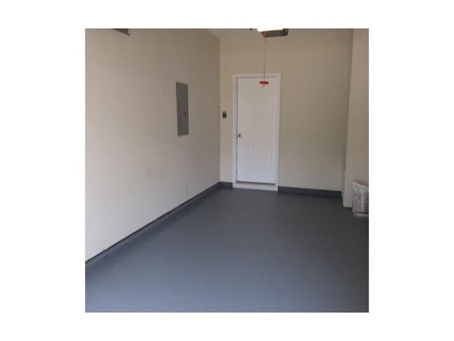 Building Photo - 5196 Medlock Corners Dr