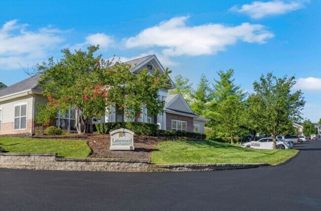 Foto del edificio - Lakewood Apartments