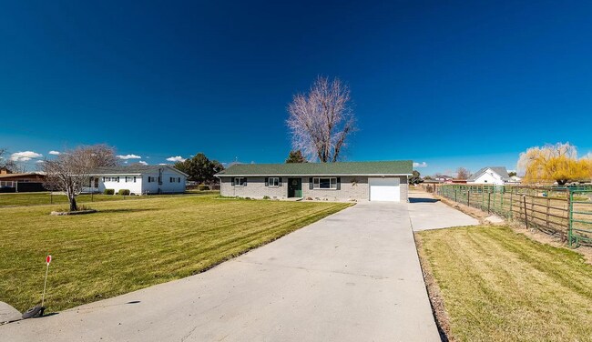 Foto del edificio - 2519 N Middleton Rd