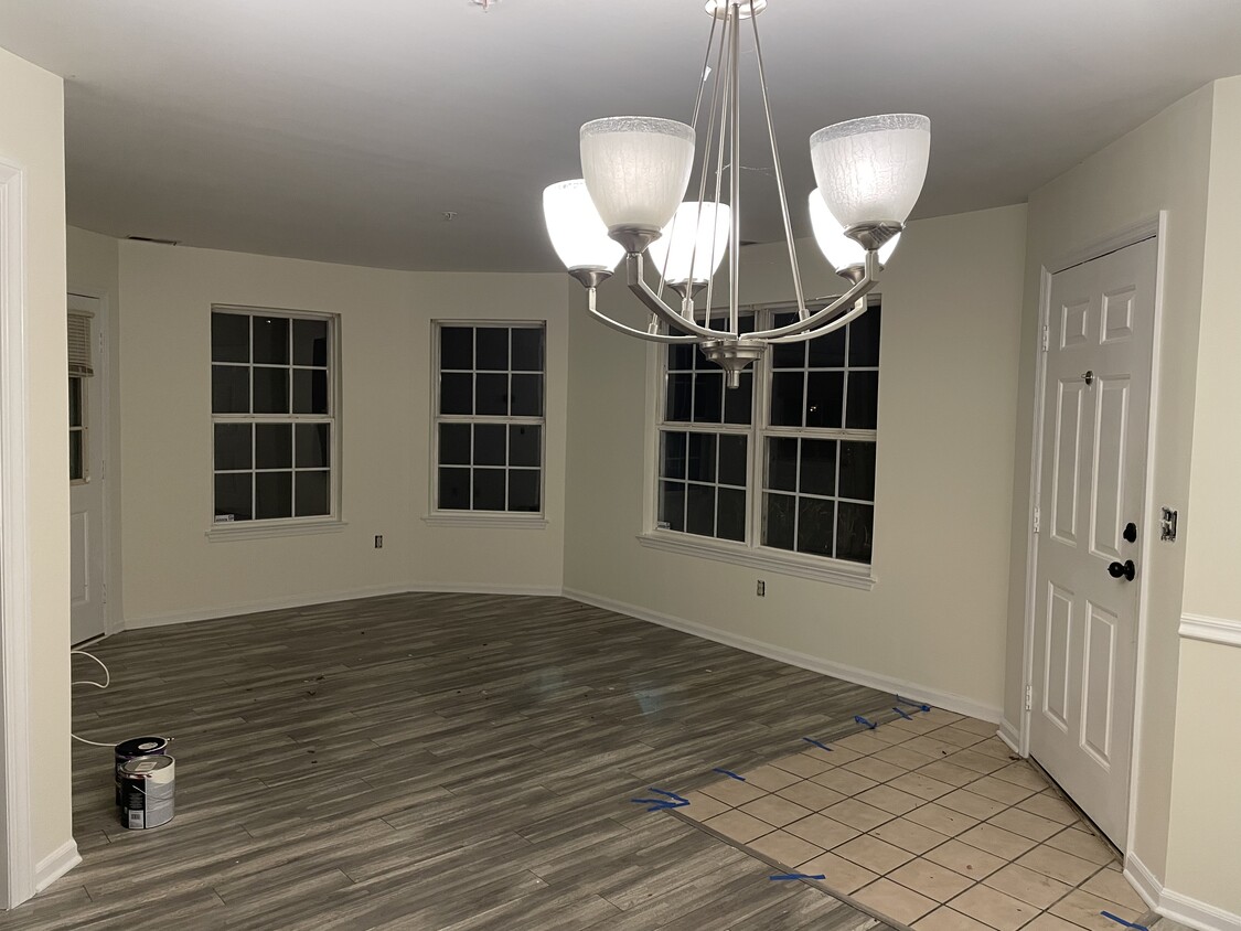 Living room - 4813 Tudor Dr