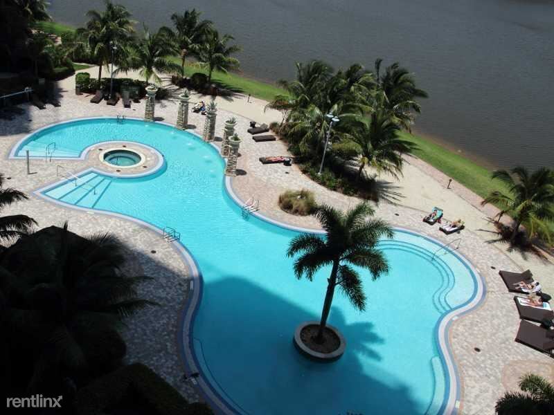 Foto del edificio - 3 br, 3 bath Condo - 2681 N Flamingo Rd Ap...