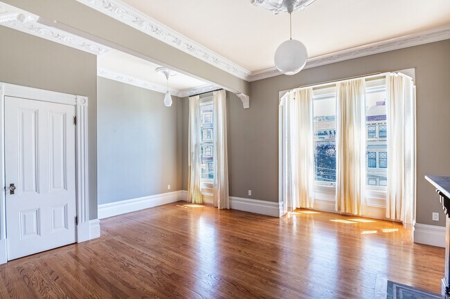 Foto del edificio - 341 Pierce St