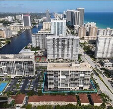 Building Photo - 2049 S Ocean Dr